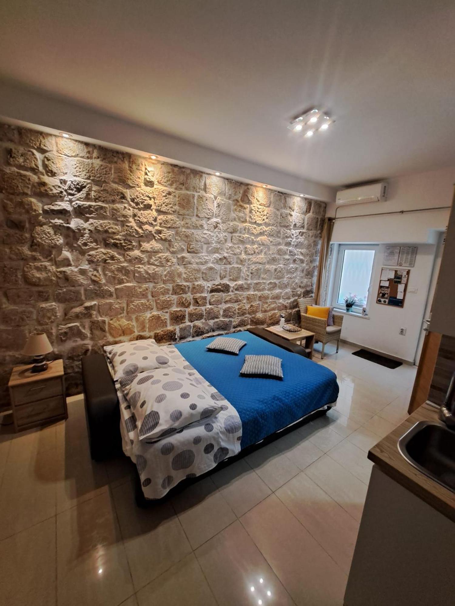 Studio Apartment Legcevic Kaštela エクステリア 写真