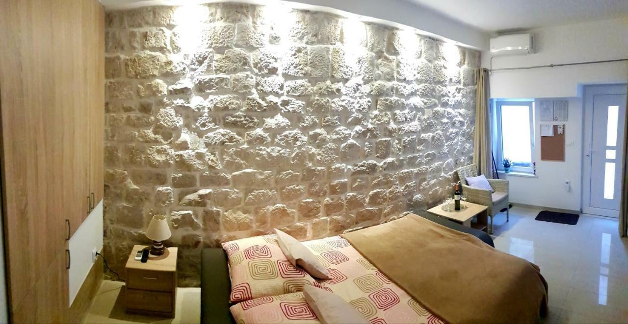 Studio Apartment Legcevic Kaštela エクステリア 写真