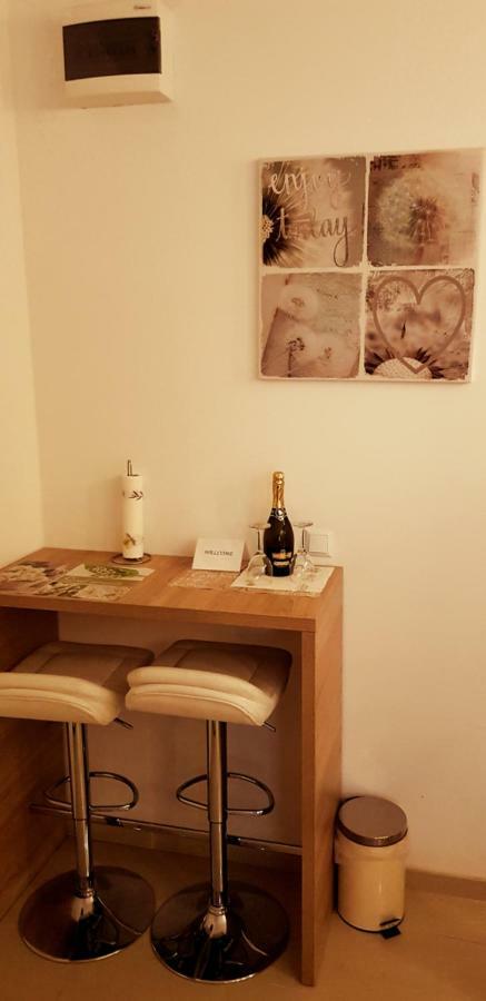 Studio Apartment Legcevic Kaštela エクステリア 写真