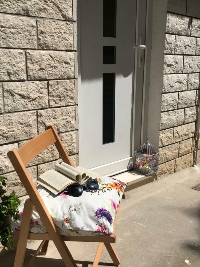 Studio Apartment Legcevic Kaštela エクステリア 写真