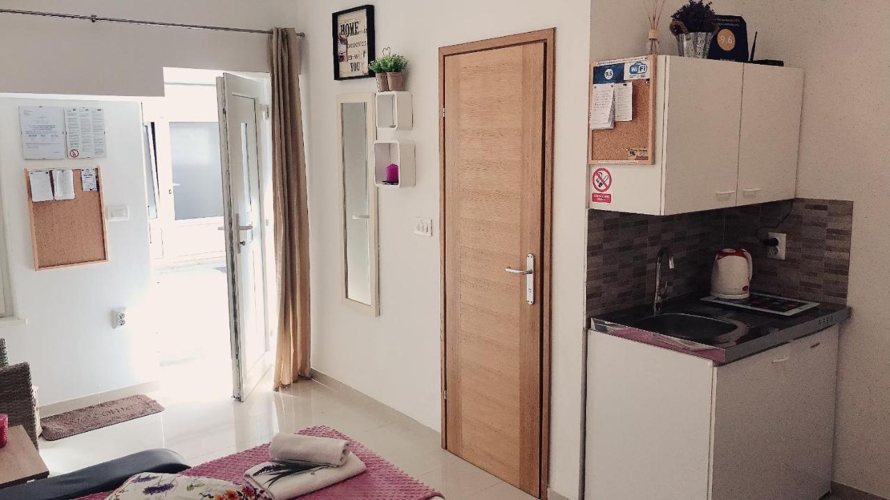 Studio Apartment Legcevic Kaštela エクステリア 写真